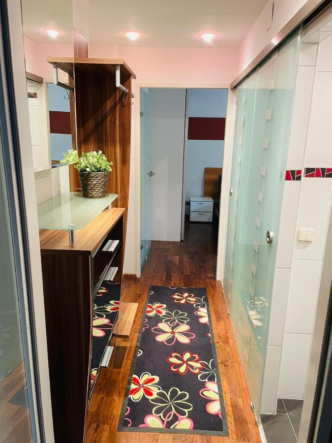 Super Deluxe Apartment - Near U6, U3 In City Center Βιέννη Εξωτερικό φωτογραφία